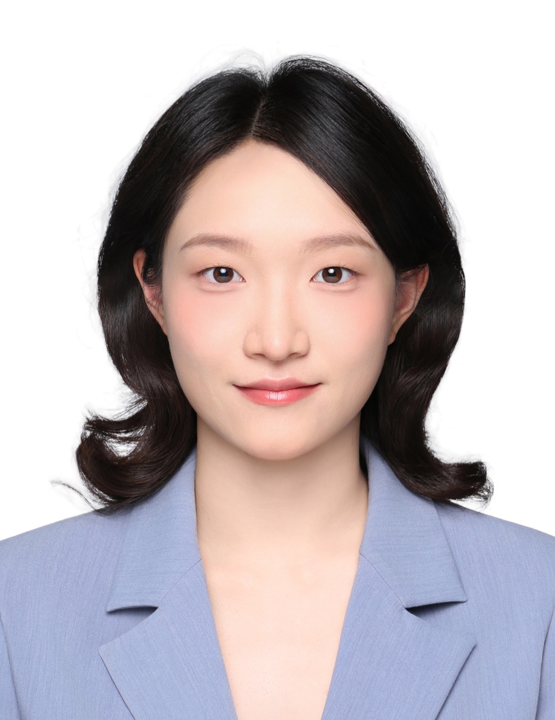 杨惠婷证件照